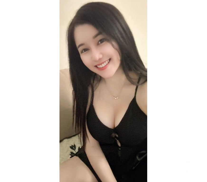 Escorts West London White City - West London - Photos for 💯 Asian Girl PERFECT ESCORT best massage escort W12