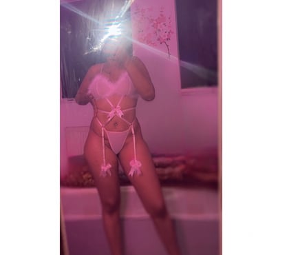 Escorts Finsbury Park Station North London - Photos for Male & Female Couple👫🏽Here To Play💦READ PROFILE!!