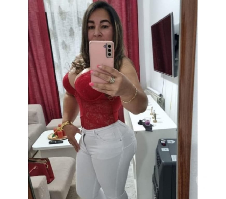 Escorts East London Redbridge - Photos for Sexy Colombian MILF, Fun, flirty & always exciting.”💋