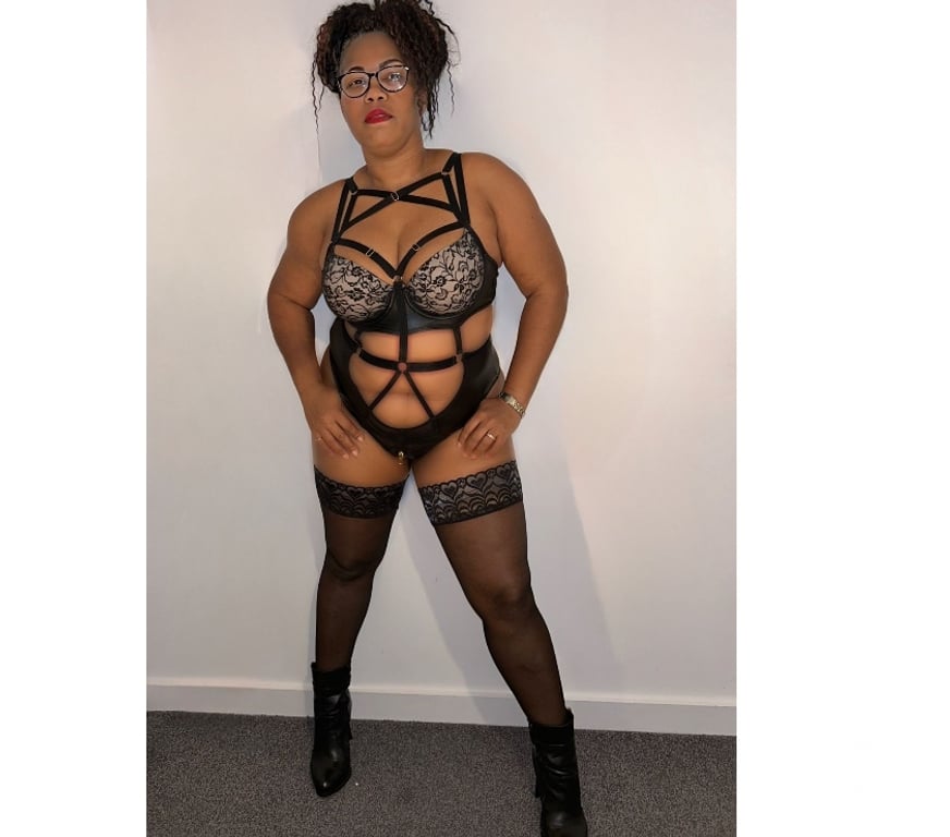 Escorts Westmorland and Furness Kendal - Westmorland and Furness - Photos for Hot Milf in Town ๐ฅ๐ฅ๐ฅ 07729670005