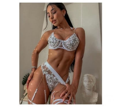 Escorts and Massages Exeter City Centre Exeter - Photos for OUTCALL SWEETY SASHA💝PA*RTY AVB WATHZAAP