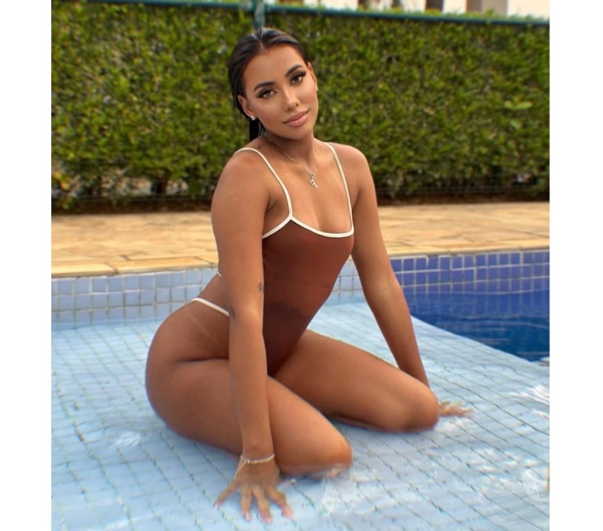 Escorts West Yorkshire Leeds - Photos for Julia🦋🧁best owo 💦24hr party girl 🎉