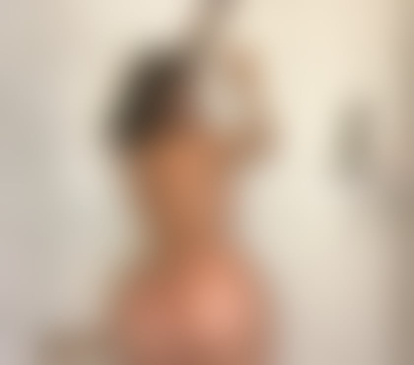 Escorts West Yorkshire Bradford - Photos for BEST NEW IN TOWN OFFERING THE HOT TIME