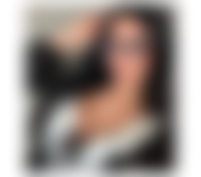 Amber young lady 25 , party girl