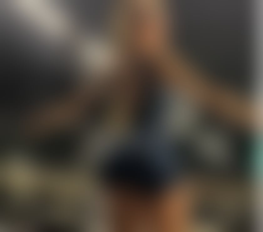 Escorts Dundee City Centre Dundee - Photos for COLOMBIAN VALENTINA PARTY 24 7