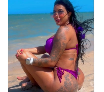 Escorts Liverpool City Centre Liverpool - Photos for Larissa big butt😏 and loves to party 🥳🥂