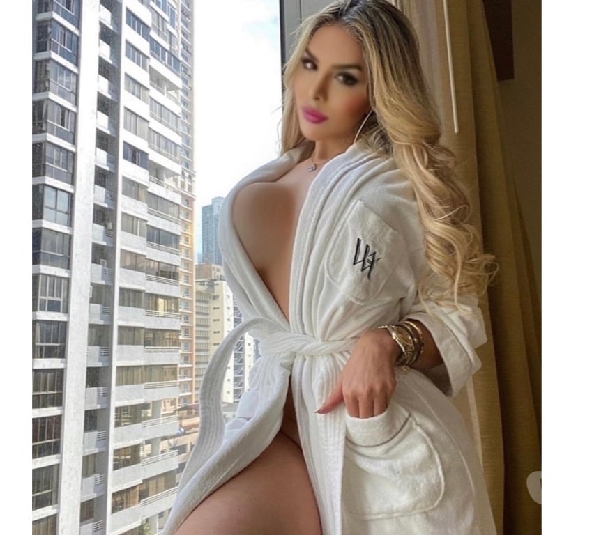 Trans Escorts East London Spitalfields - East London - Photos for NICKY BIG SURPRISE XXL