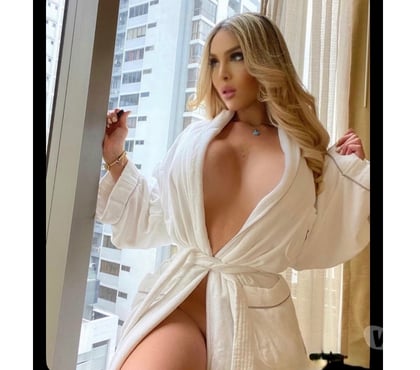 Transsexual Escorts Spitalfields East London - Photos for NICKY BIG SURPRISE XXL