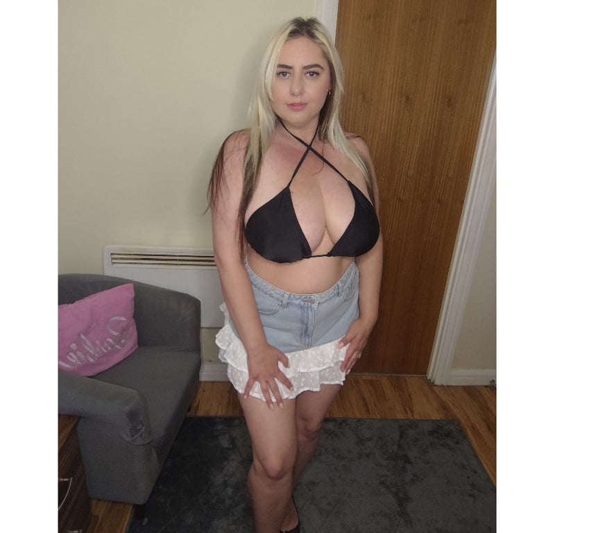 Escorts West Midlands Birmingham - Photos for CURVY BUSTY BLONDE 5 MINUTE FROM NEW ST STATION OWO✅CIM