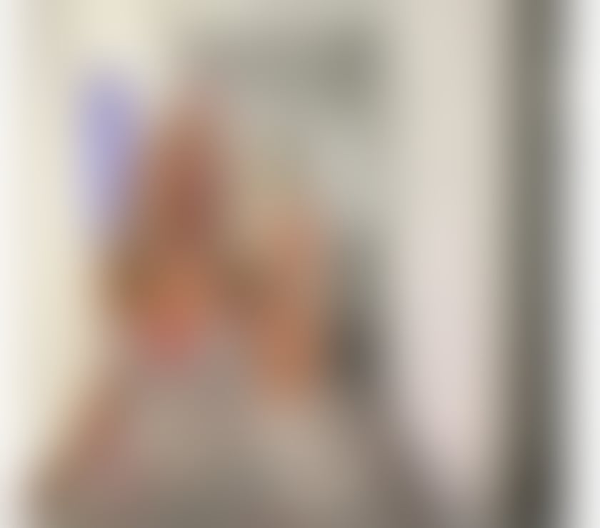 Escorts North West London Colindale Station - North West London - Photos for BLONDE PETITE EXTRA SMALL 🇧🇷