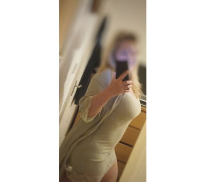 Escorts Golders Green Station North West London - Photos for Experience lady outcall