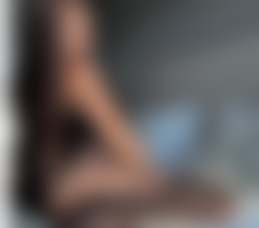 Escorts West Sussex Mid Sussex - Photos for Hey hot brunette here just for you Rebeka ❤️💦