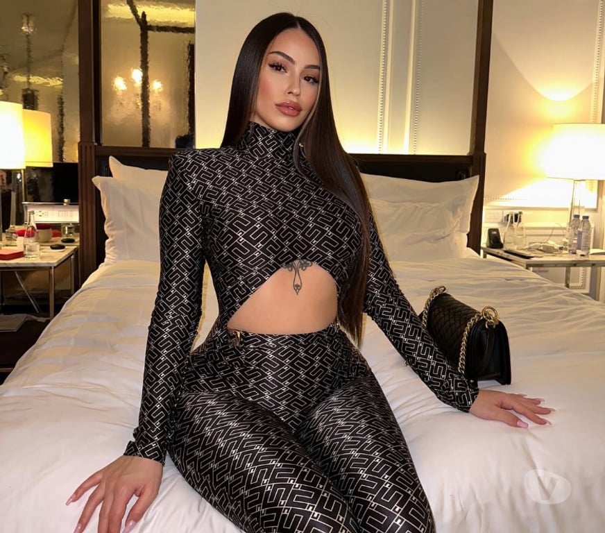 Escorts Dorset Bournemouth, Christchurch and Poole - Photos for Hey hot brunette here just for you Rebeka ❤️💦