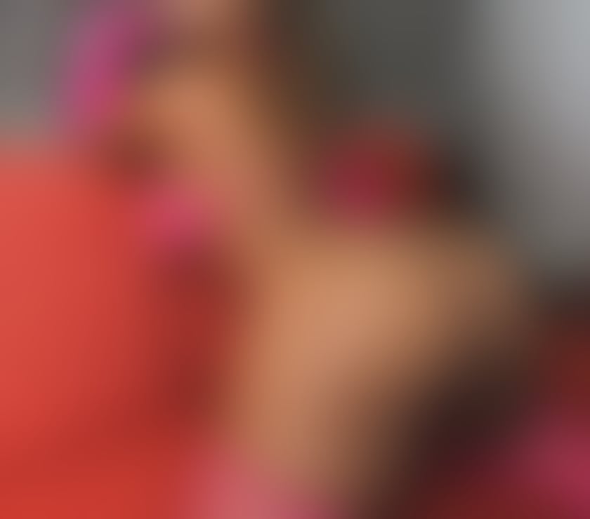 Escorts Ealing Broadway West London - Photos for PARTY CUBAN DOLL THICK IN TOWN 🧡