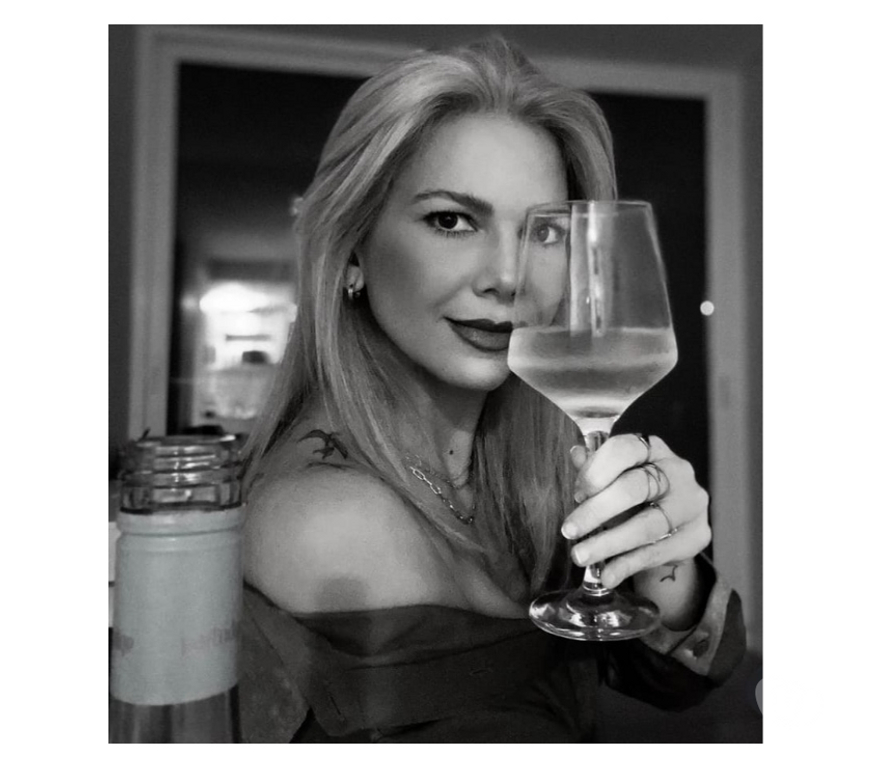 Escorts Central London Kensington and Chelsea - Photos for Livy from Brazil with German background
