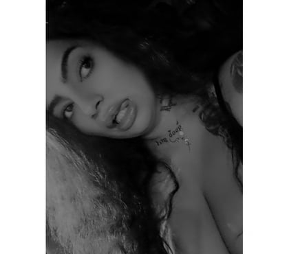 Escort Highgate North London - Photos for LARA NEW HERE OUTCALL PARTY GIRL 👧 💕