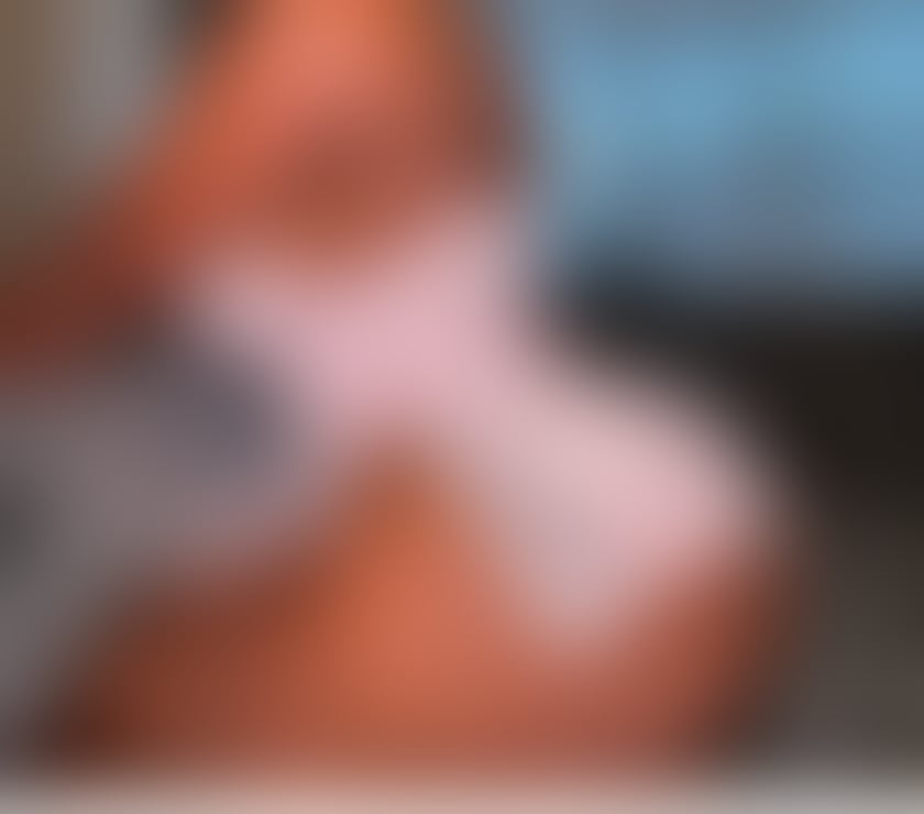 Escorts Stoke on Trent City Centre Stoke-on-Trent - Photos for Two sexy, big-ass girls🍑🍑 available in your area