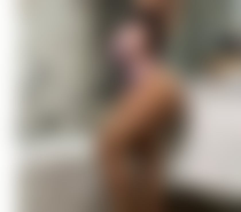 Escorts Staffordshire Stoke-on-Trent - Photos for Two sexy, big-ass girls🍑🍑 available in your area