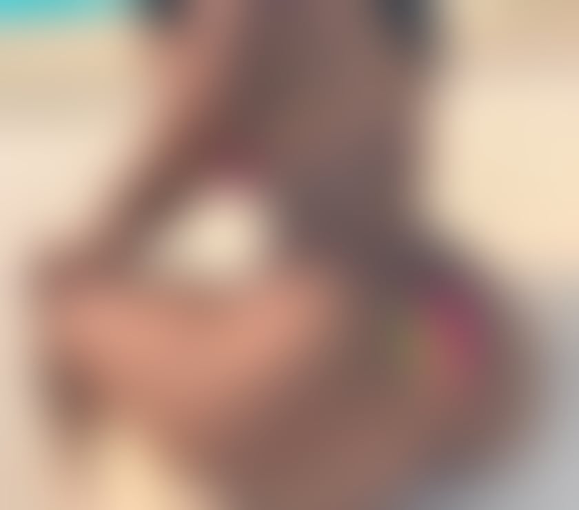Escorts Staffordshire Stoke-on-Trent - Photos for Two sexy, big-ass girls🍑🍑 available in your area