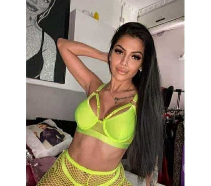 Escorts Bradford City Centre Bradford - Photos for Lara new in twon 🥰❤️ best party