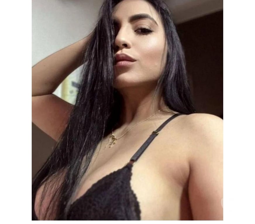 Escorts South East London Deptford - South East London - Photos for 🍆🍆Hot Latina FIRST TIME IN TOWN 🍆🍆