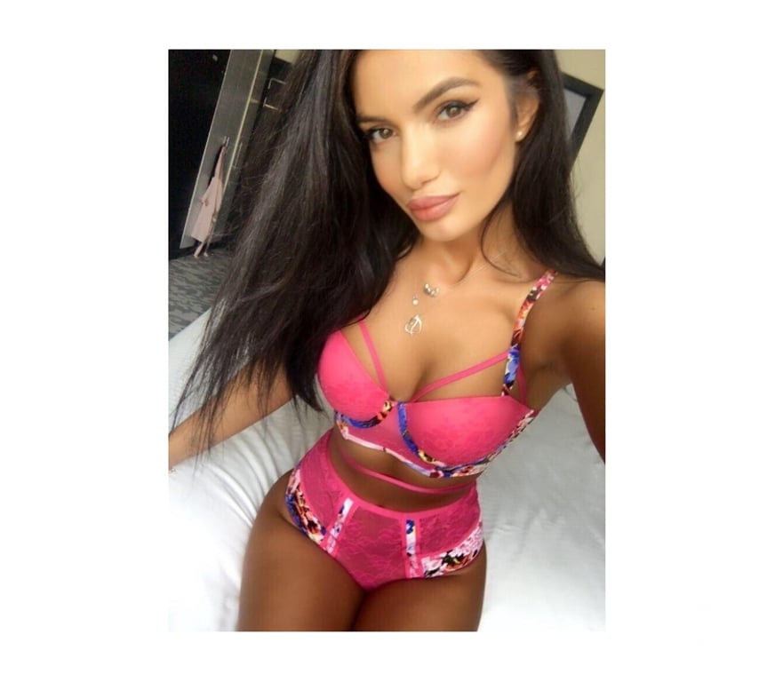 Escorts Hampshire Rushmoor - Photos for Deea💫 Brunette🔞Real pics😻GFE💯