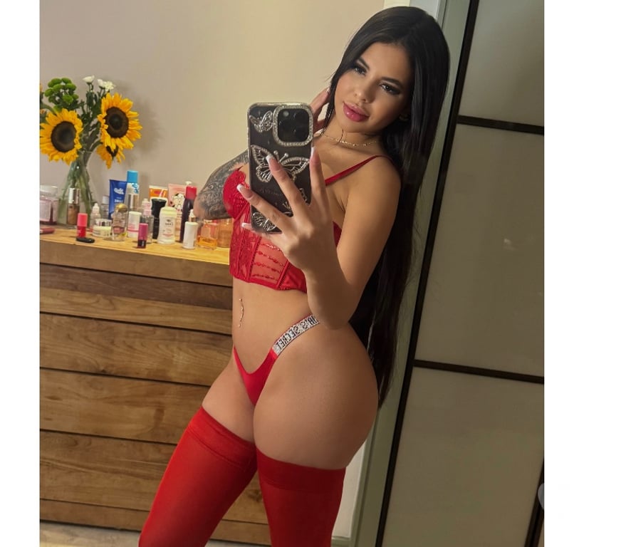 Escorts South West London Chelsea - South West London - Photos for 🍒 LAURA NAUGHTY🍭NATURAL BODY🇧🇷