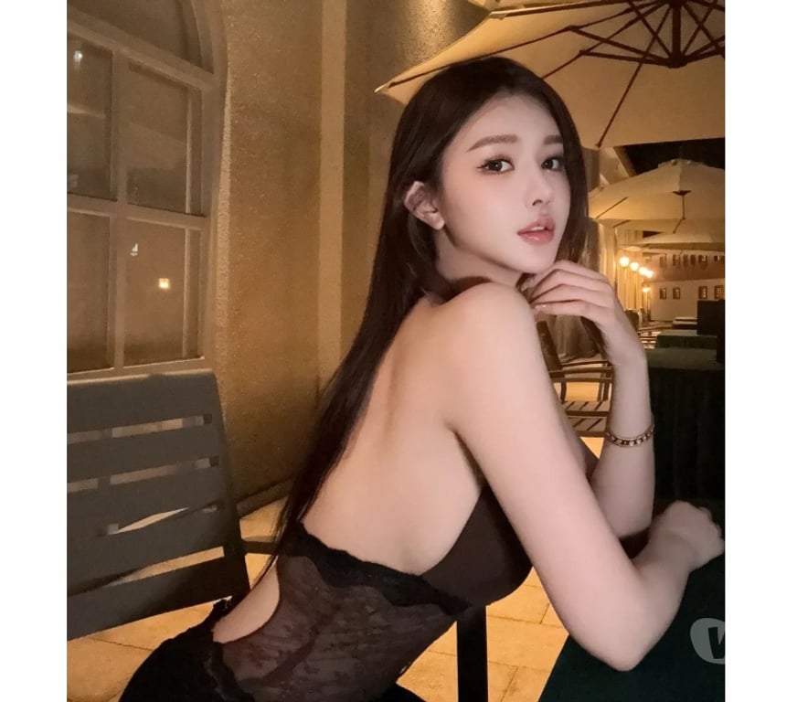 Escorts Ealing Perivale - Ealing - Photos for Yoko A Japanese PARTY GIRL, new in town, good service