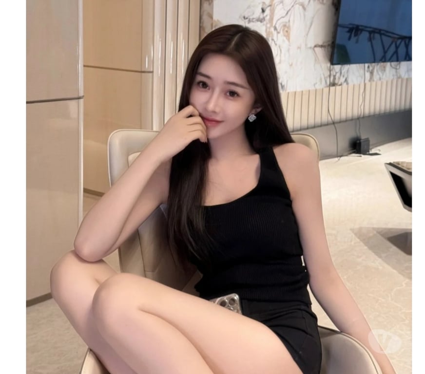 Escorts Ealing Northolt Station - Ealing - Photos for Asian girl with professional massage skill, 1 week only