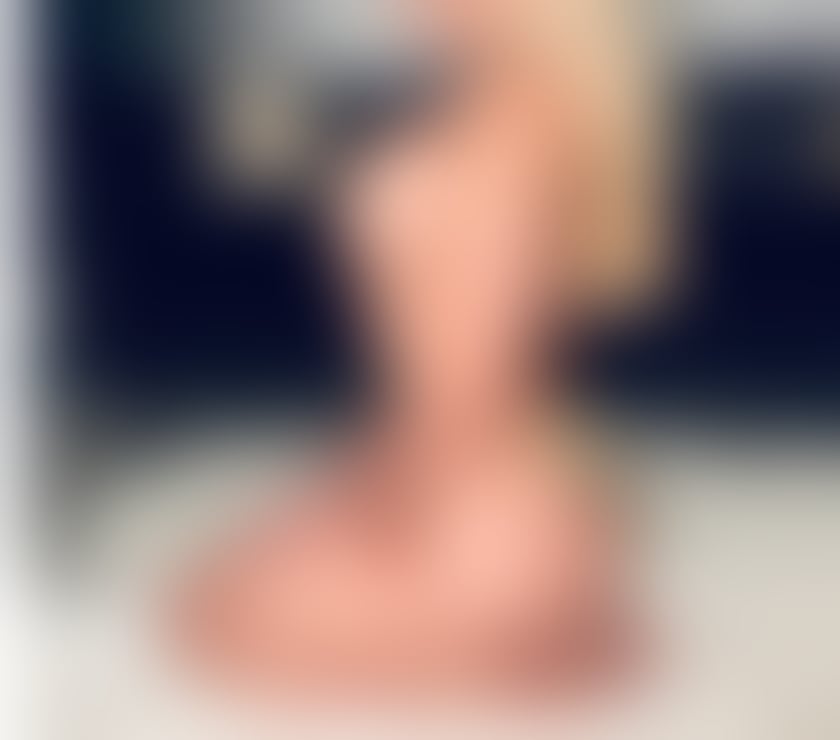 Escorts East London East Ham - East London - Photos for PARTY MILF IN TOWN FIRST TIME IN BARKING 🤩