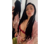 SARA brunette girl BIG ASS 🎉
