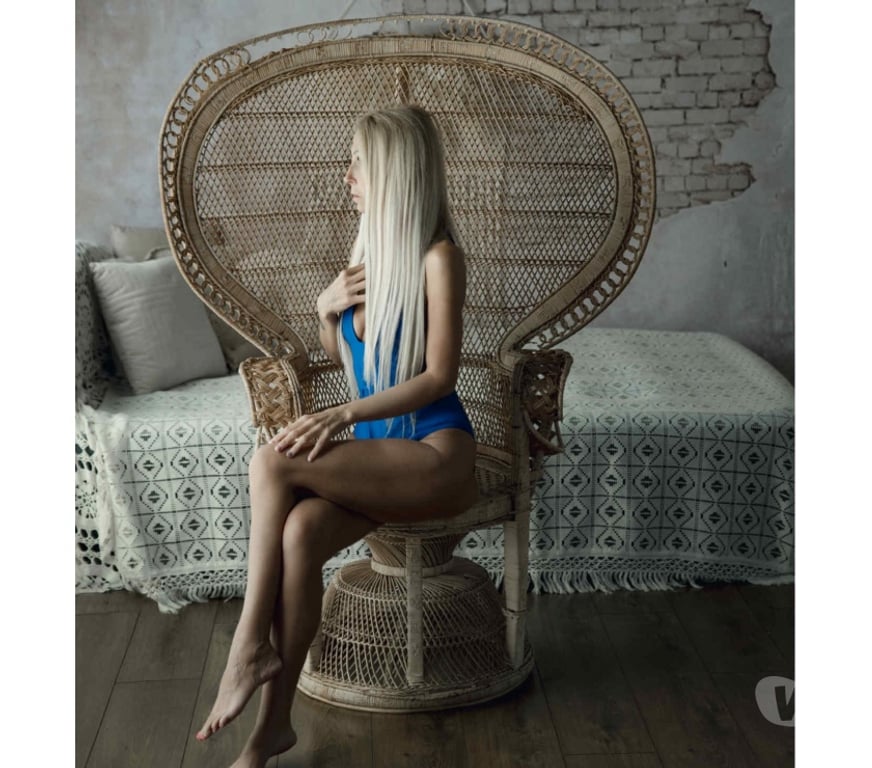 Escorts Staffordshire East Staffordshire - Photos for Regina Professional Massage Lady
