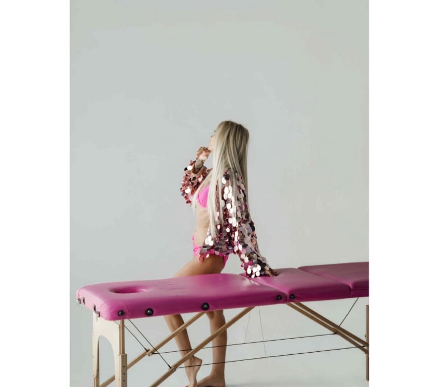 Escorts Staffordshire East Staffordshire - Photos for Regina Professional Massage Lady