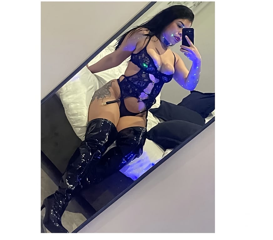 Escorts Wiltshire Swindon - Photos for Hot brasilian 🇧🇷🔥