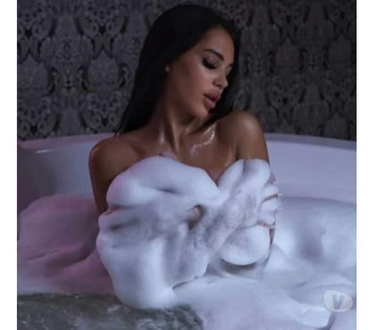 Escorts and Massages Bradford City Centre Bradford - Photos for Maisa 😍 yung best for you 😍😍