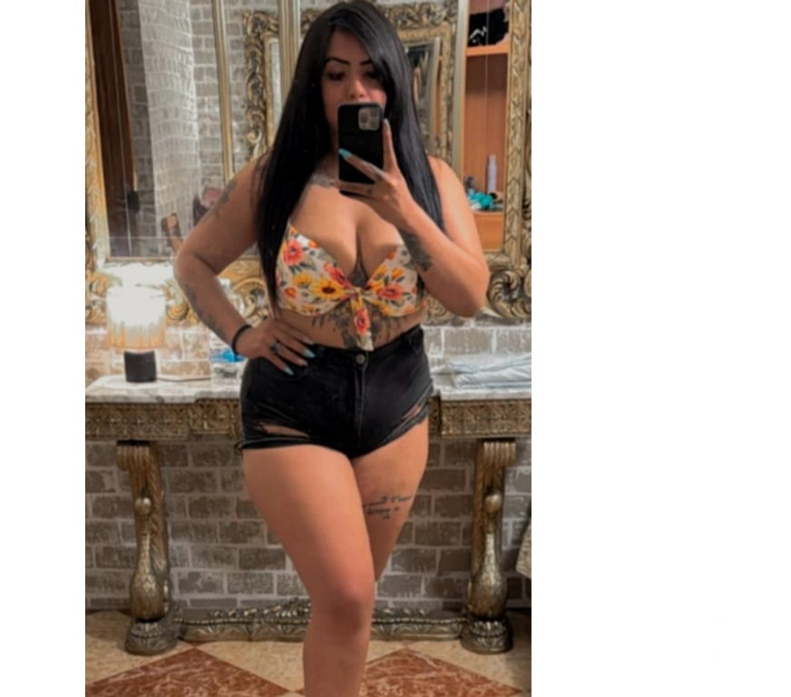 Escorts Ealing Greenford - Ealing - Photos for 🔥 Beautiful chubby girl with real curves Xxx
