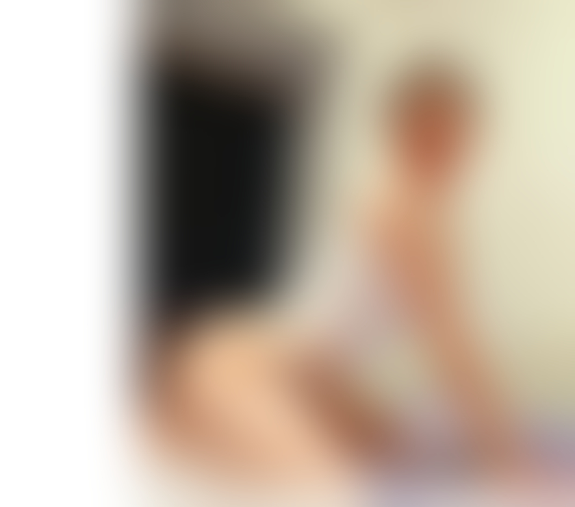 Escorts South East London Lewisham - Photos for Brunette with beautiful curves! I am a calm and cheerfu
