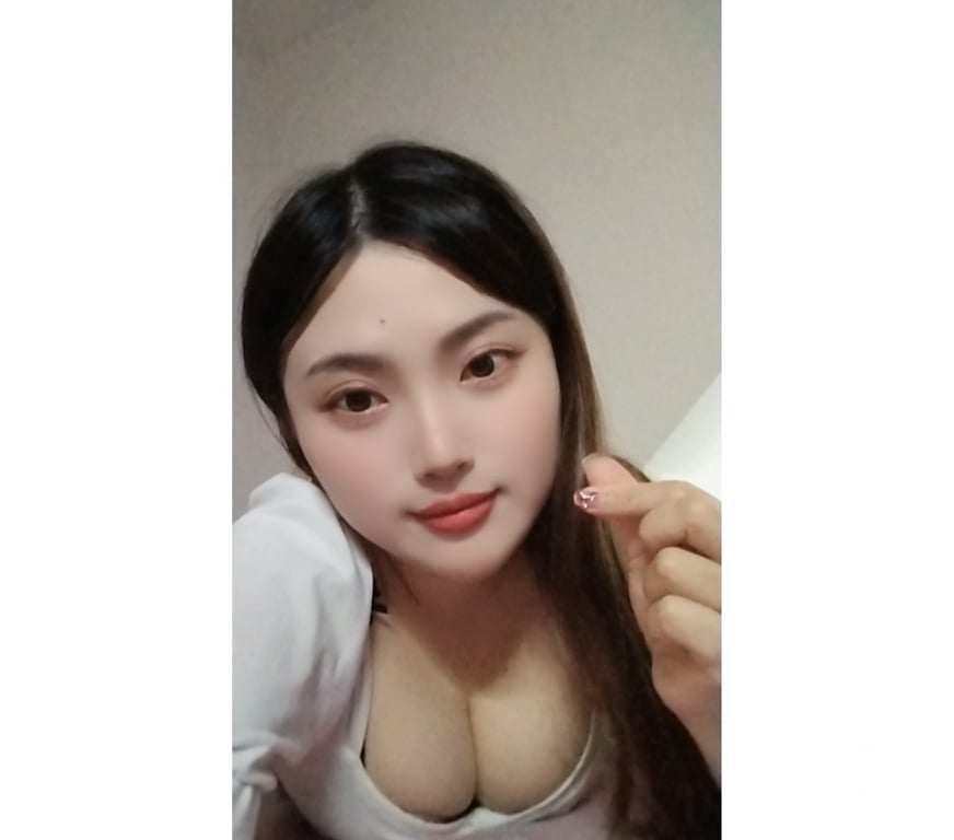 Escorts South East London Bromley - Photos for Petts Wood First Class Asian Escort