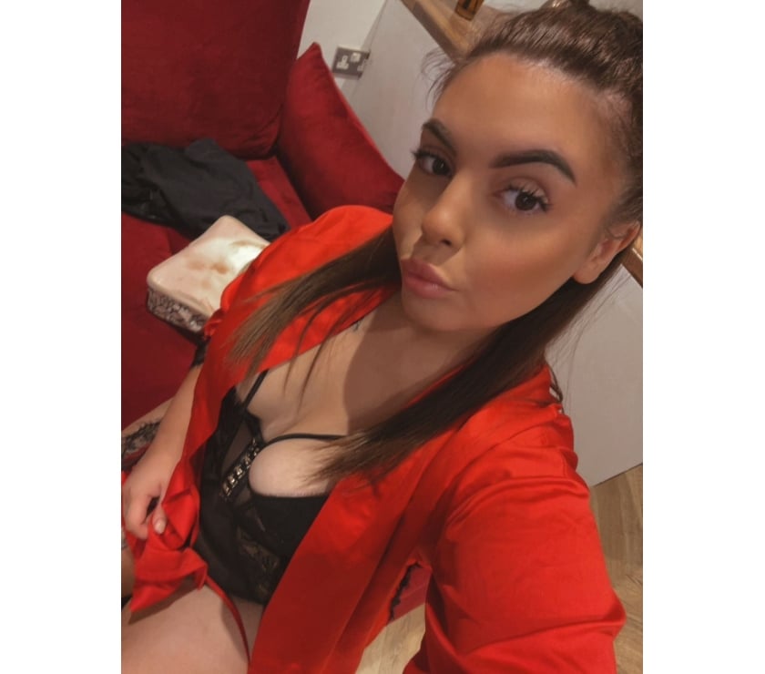 Escorts and Massages Erdington Birmingham - Photos for New Elegant English hannah 07470288152!