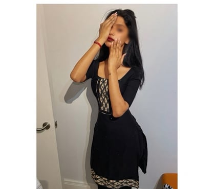 Escorts Croydon Town Centre Croydon - Photos for I'M POOJA SOUTH INDIAN TAMIL GIRL NEW IN CROYDON