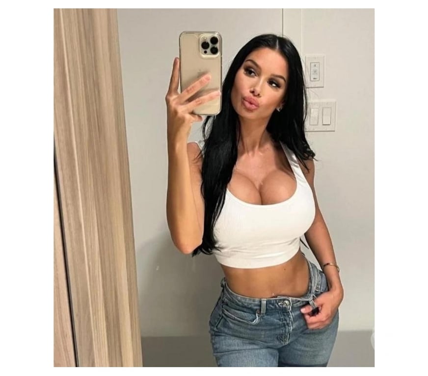 Escorts South West London Sutton - Photos for Latina Tina from Brazil