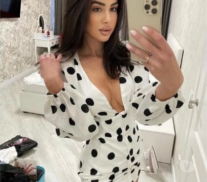 Photos for PARTY GIRL❤️💯CURVY😈 REAL VIDEO CFM