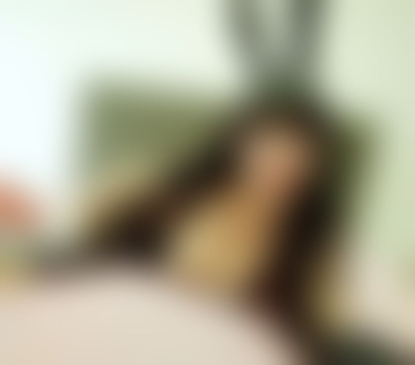 Escorts East London Canary Wharf - East London - Photos for New styles, breaking the rules, burning youth, passionate an