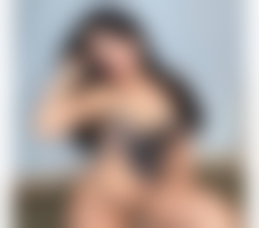 Escorts South East London Woolwich - South East London - Photos for Sexy party Girl 💦 Emelia 💯