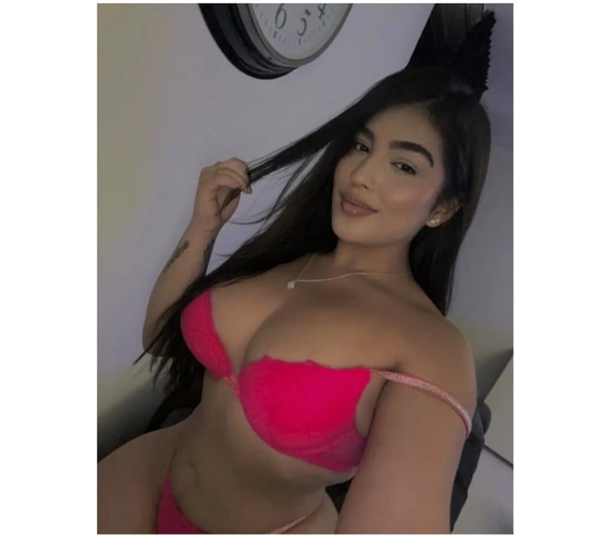 Escorts South East London Plumstead - South East London - Photos for Latina 💯Girl Carolina full service 💯