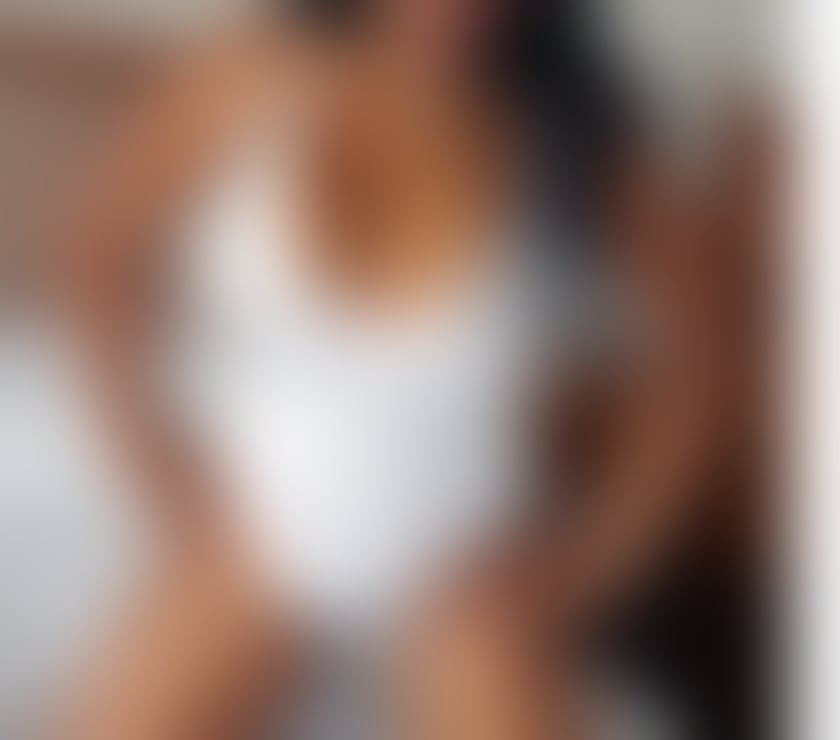 Escorts Belfast Belfast City Centre (South) - Belfast - Photos for New super busty north American girl in Belfast. Ox