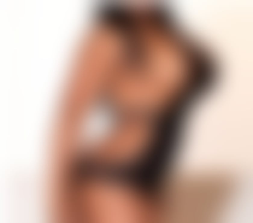Escorts Belfast Belfast City Centre (South) - Belfast - Photos for New super busty north American girl in Belfast. Ox