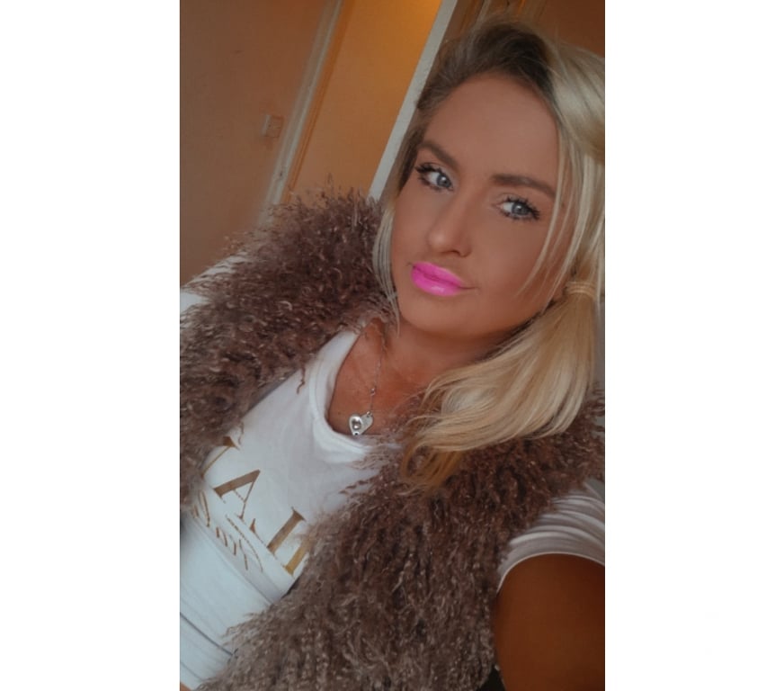 Escorts South Yorkshire Doncaster - Photos for Petite curvy english blonde Doncaster City Centre
