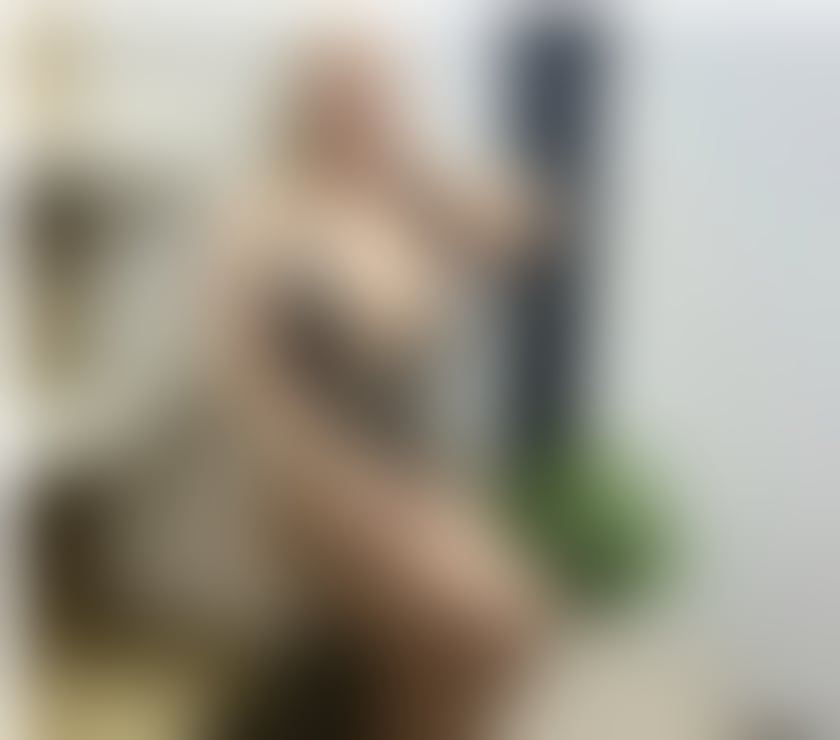 Escorts East London Canary Wharf - East London - Photos for MILF 🔥BLONDE NEW IN UK🍑