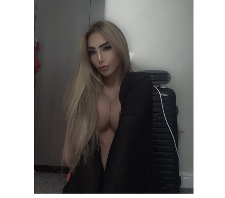 Trans Escorts Greater Manchester Manchester - Photos for Ts DreamDoll Khalifa TOP Vidcallverify few nights only